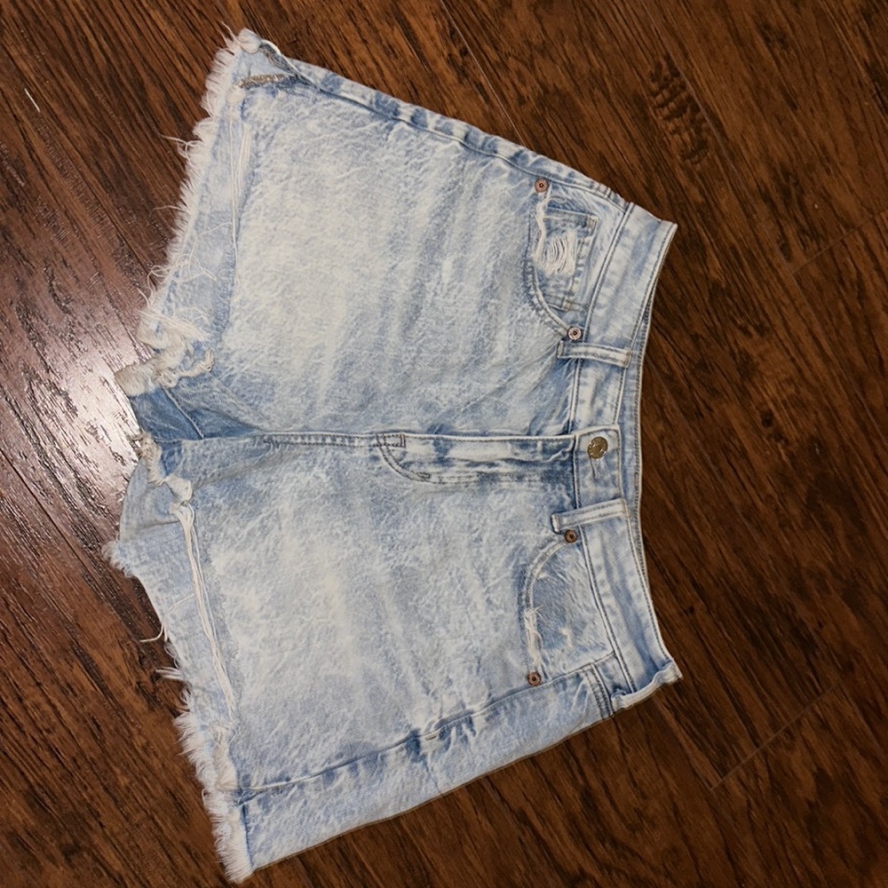 American Eagle Outfitters 90s Boyfriend High Waisted Jean Shorts